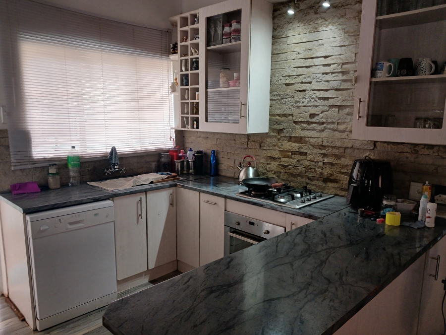 3 Bedroom Property for Sale in Lyttelton Manor Gauteng