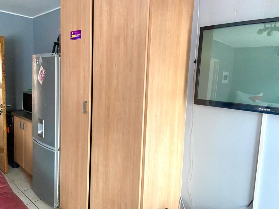 1 Bedroom Property for Sale in Braamfontein Werf Gauteng