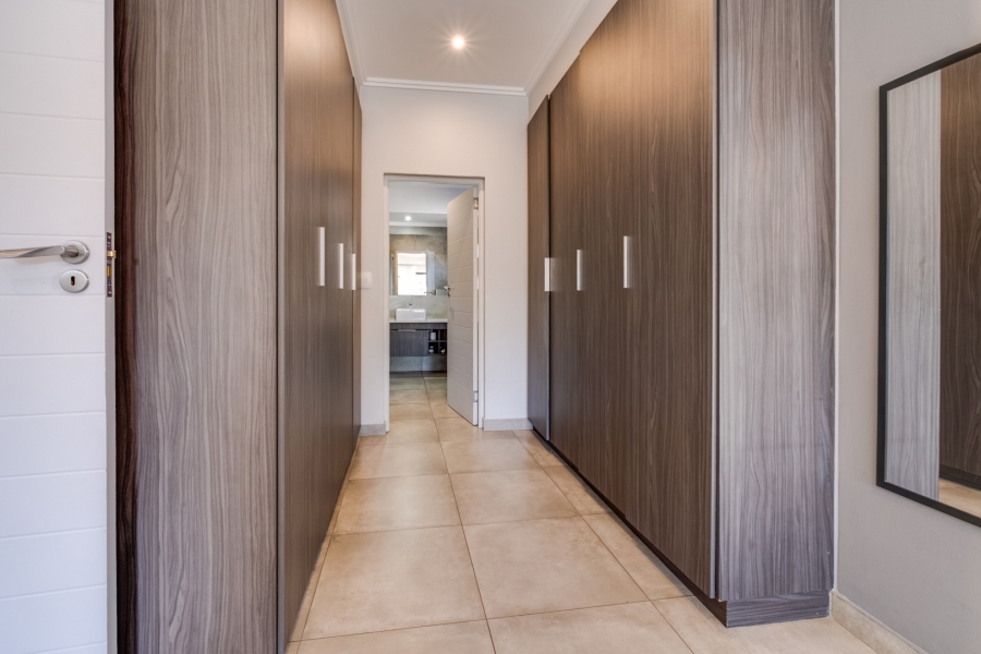 3 Bedroom Property for Sale in Bryanston Gauteng