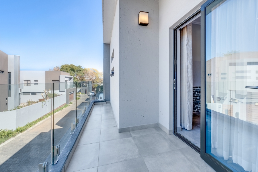 3 Bedroom Property for Sale in Bryanston Gauteng