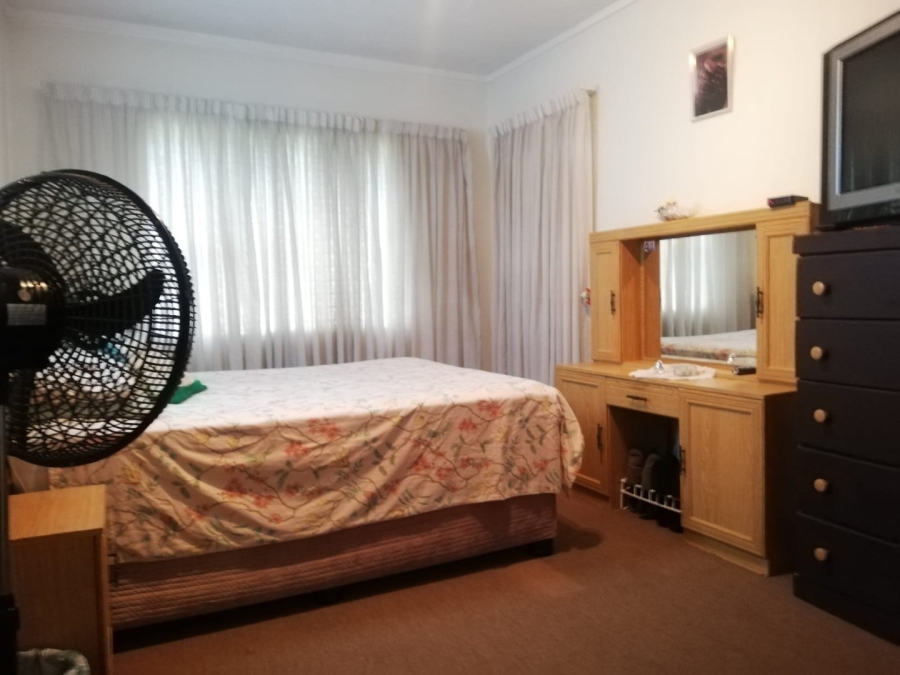 2 Bedroom Property for Sale in Three Rivers Proper Gauteng
