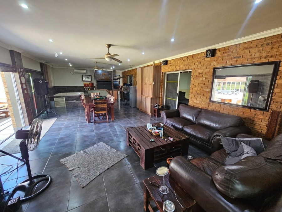 3 Bedroom Property for Sale in Lochvaal Gauteng