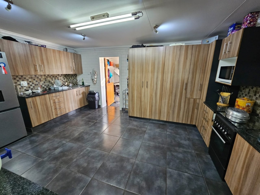 3 Bedroom Property for Sale in Lochvaal Gauteng