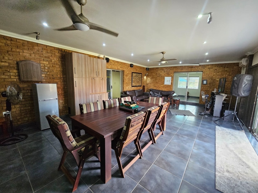 3 Bedroom Property for Sale in Lochvaal Gauteng