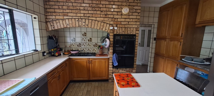 3 Bedroom Property for Sale in Three Rivers Proper Gauteng