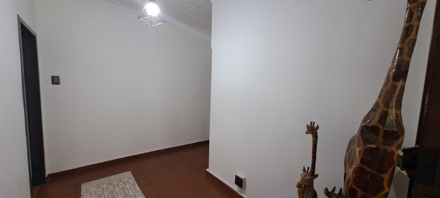 3 Bedroom Property for Sale in Three Rivers Proper Gauteng