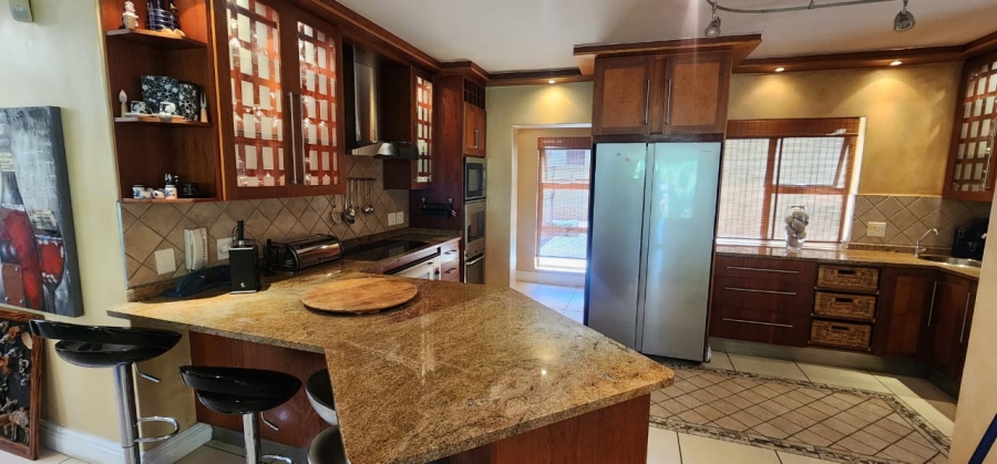 6 Bedroom Property for Sale in Northdene Gauteng