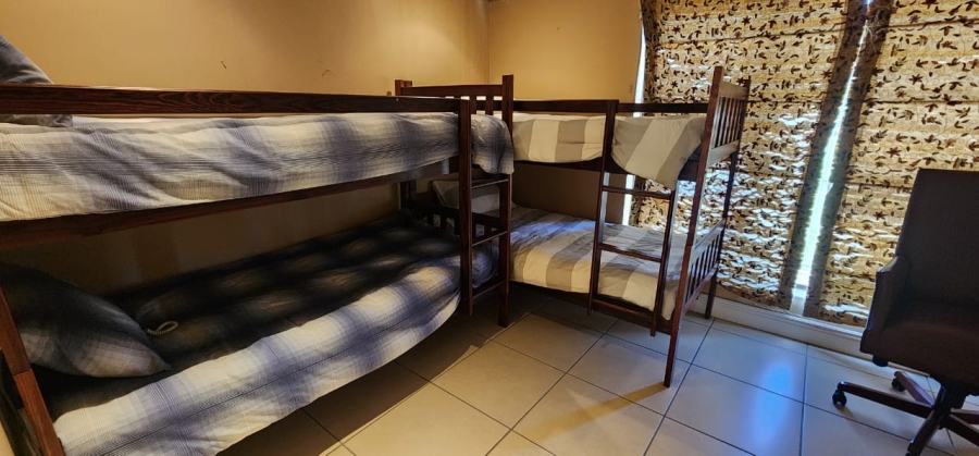 6 Bedroom Property for Sale in Northdene Gauteng