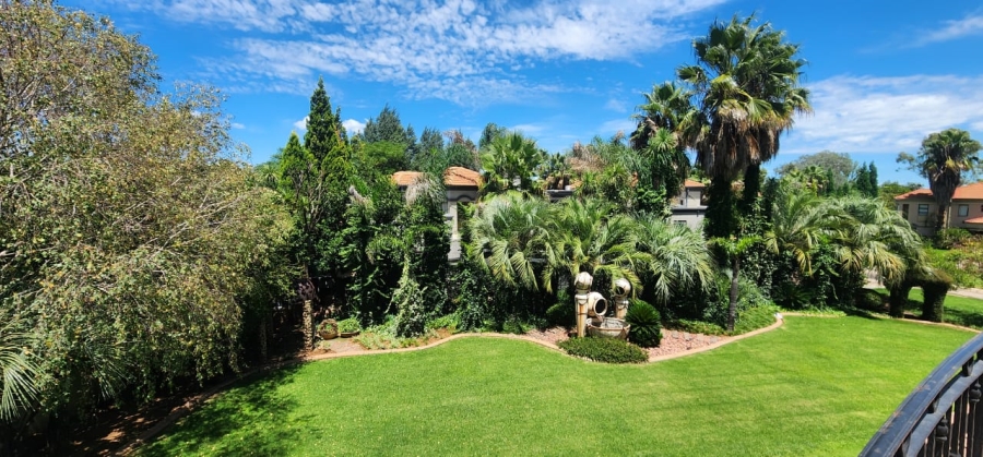 6 Bedroom Property for Sale in Northdene Gauteng