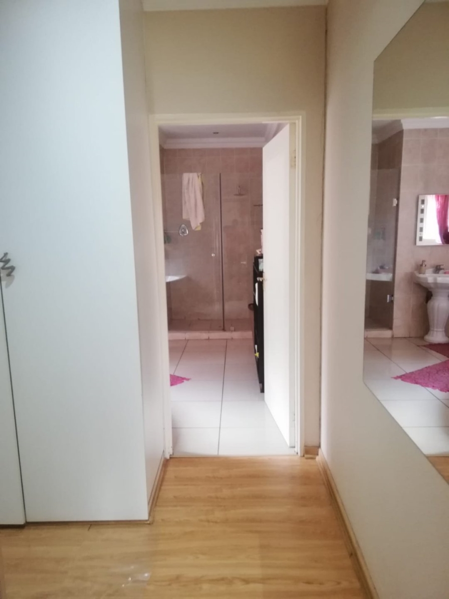 3 Bedroom Property for Sale in Three Rivers East Gauteng