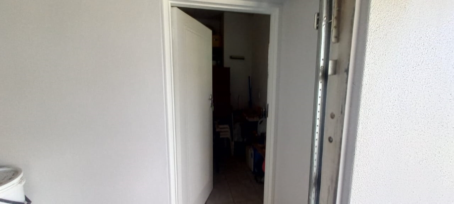 4 Bedroom Property for Sale in Three Rivers East Gauteng