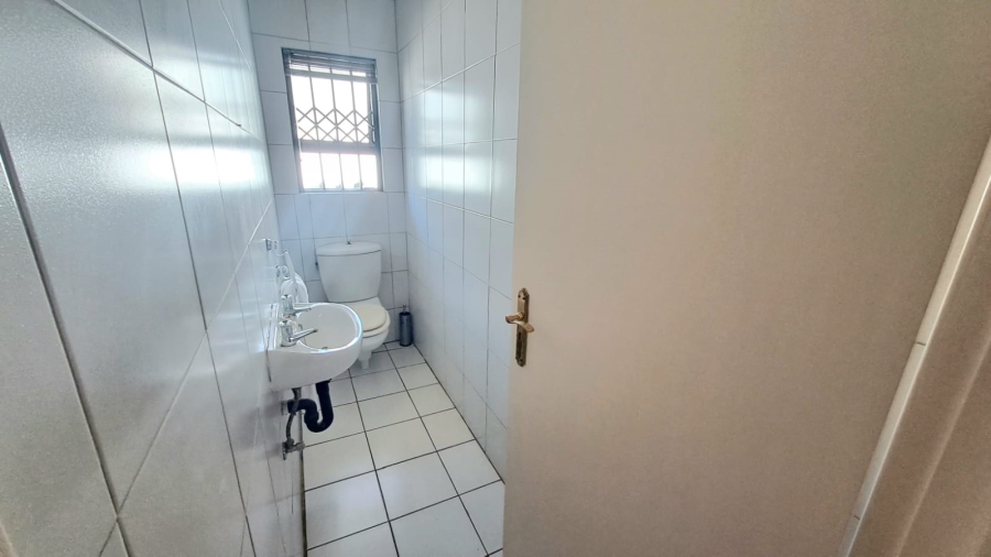 3 Bedroom Property for Sale in Three Rivers Proper Gauteng
