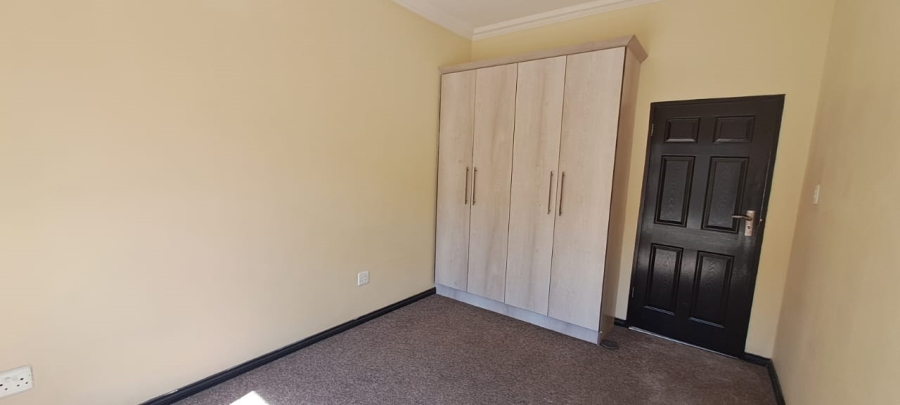 4 Bedroom Property for Sale in Three Rivers Proper Gauteng