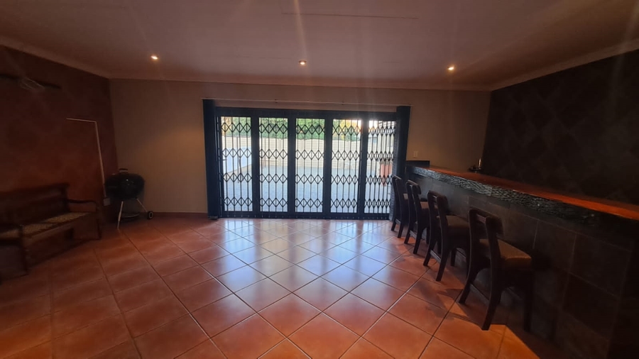 4 Bedroom Property for Sale in Three Rivers East Gauteng