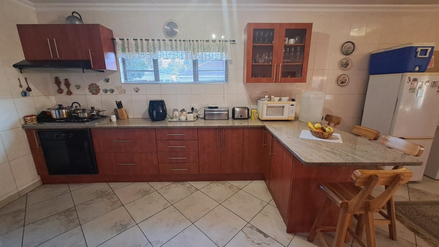 4 Bedroom Property for Sale in Three Rivers East Gauteng