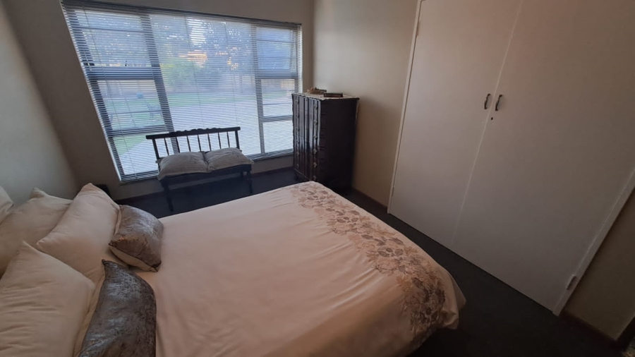 4 Bedroom Property for Sale in Three Rivers East Gauteng