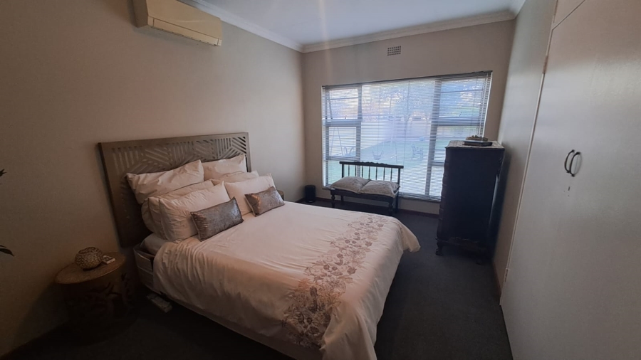 4 Bedroom Property for Sale in Three Rivers East Gauteng