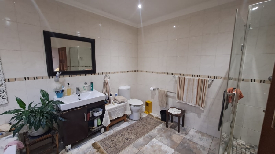 4 Bedroom Property for Sale in Three Rivers East Gauteng