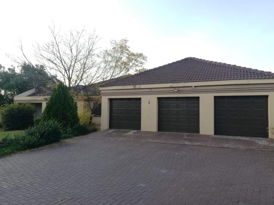 4 Bedroom Property for Sale in Three Rivers East Gauteng