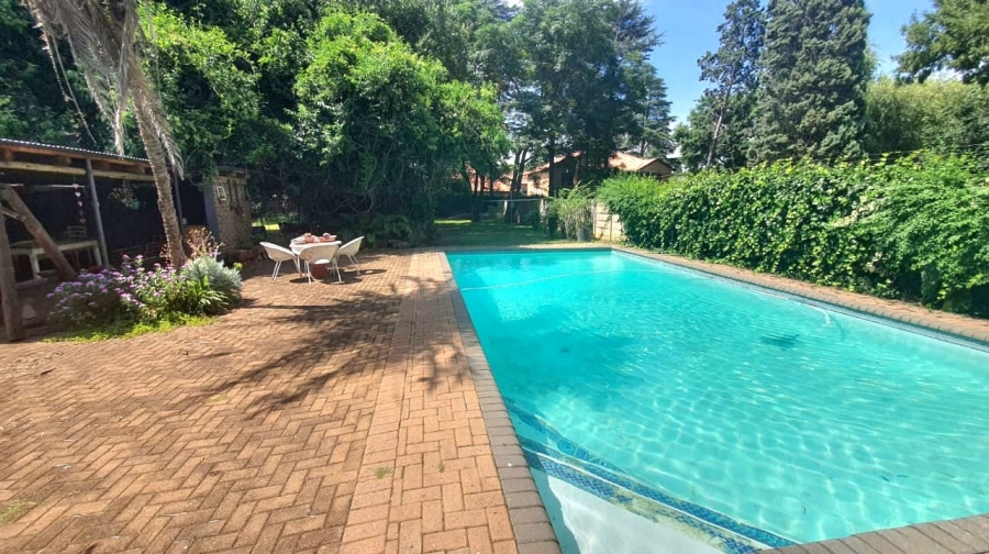 5 Bedroom Property for Sale in Three Rivers Proper Gauteng