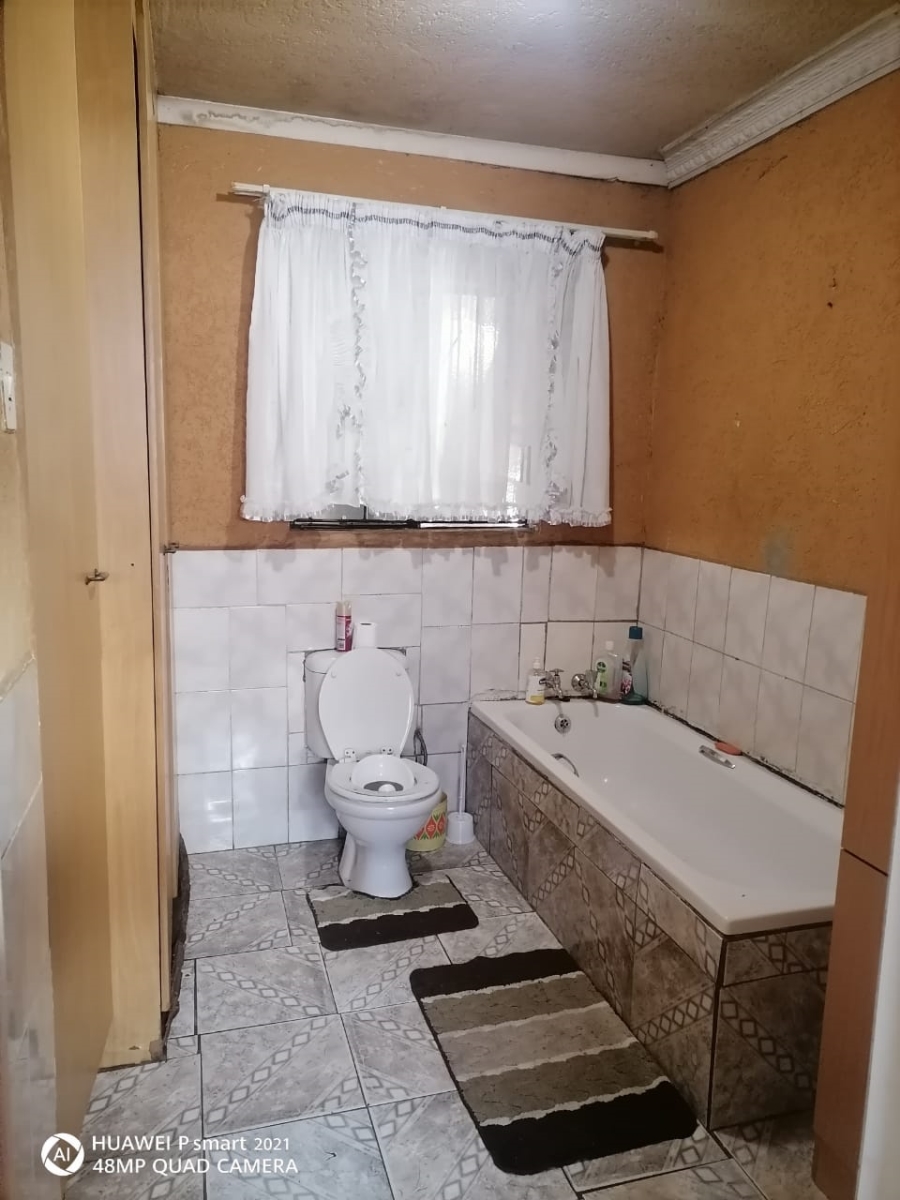 3 Bedroom Property for Sale in Sebokeng Zone 19 Gauteng
