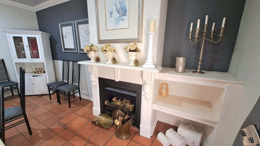 4 Bedroom Property for Sale in Three Rivers Proper Gauteng