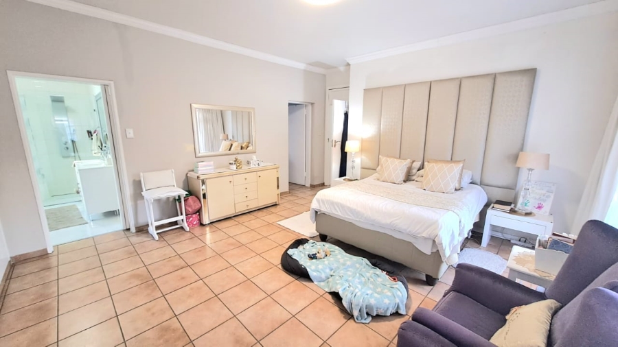 4 Bedroom Property for Sale in Three Rivers Proper Gauteng