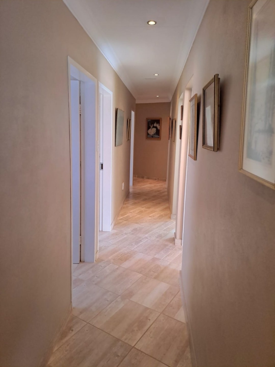 4 Bedroom Property for Sale in Three Rivers East Gauteng