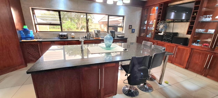 4 Bedroom Property for Sale in Three Rivers East Gauteng