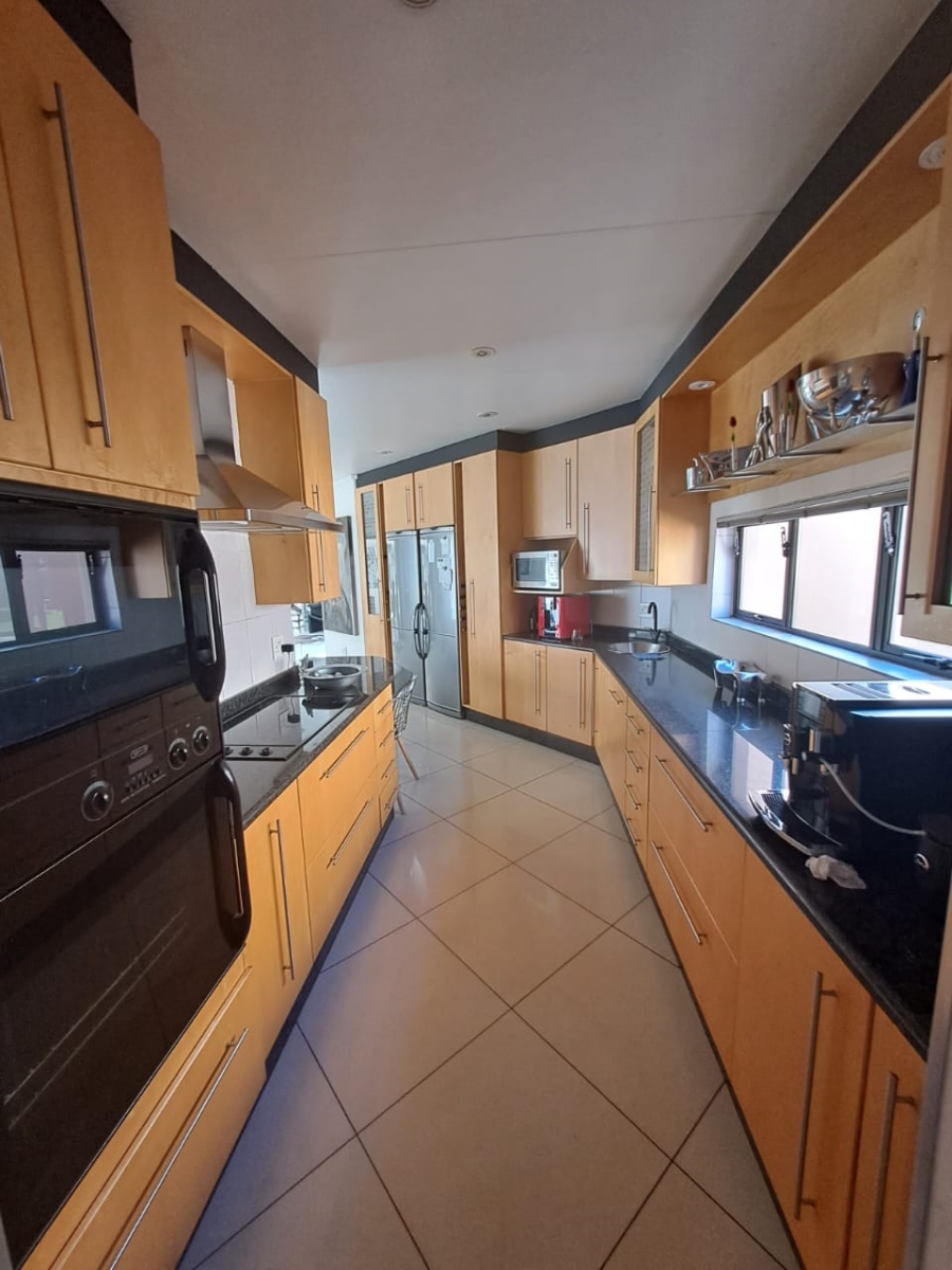 4 Bedroom Property for Sale in Three Rivers Proper Gauteng