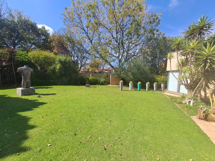4 Bedroom Property for Sale in Three Rivers Proper Gauteng