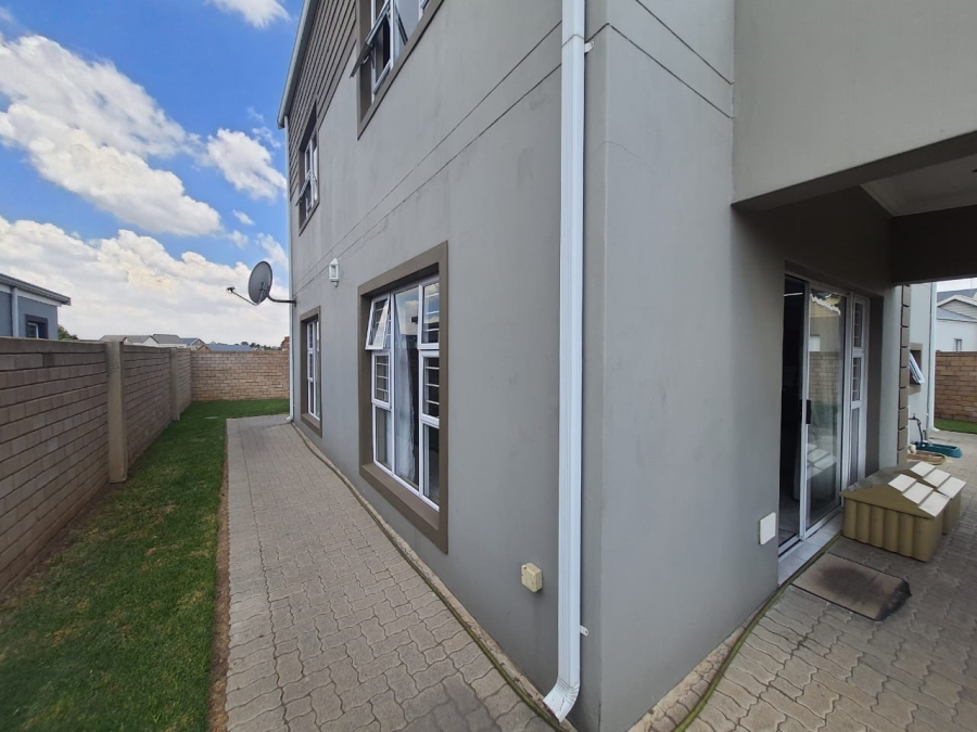 3 Bedroom Property for Sale in Riverspray Lifestyle Estate Gauteng