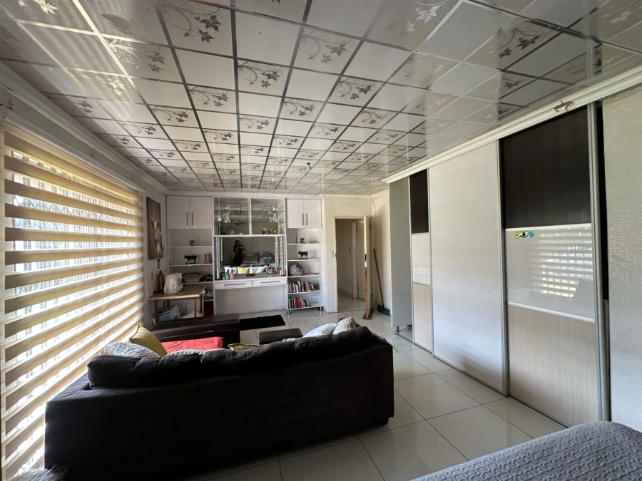 4 Bedroom Property for Sale in Waldrift Gauteng