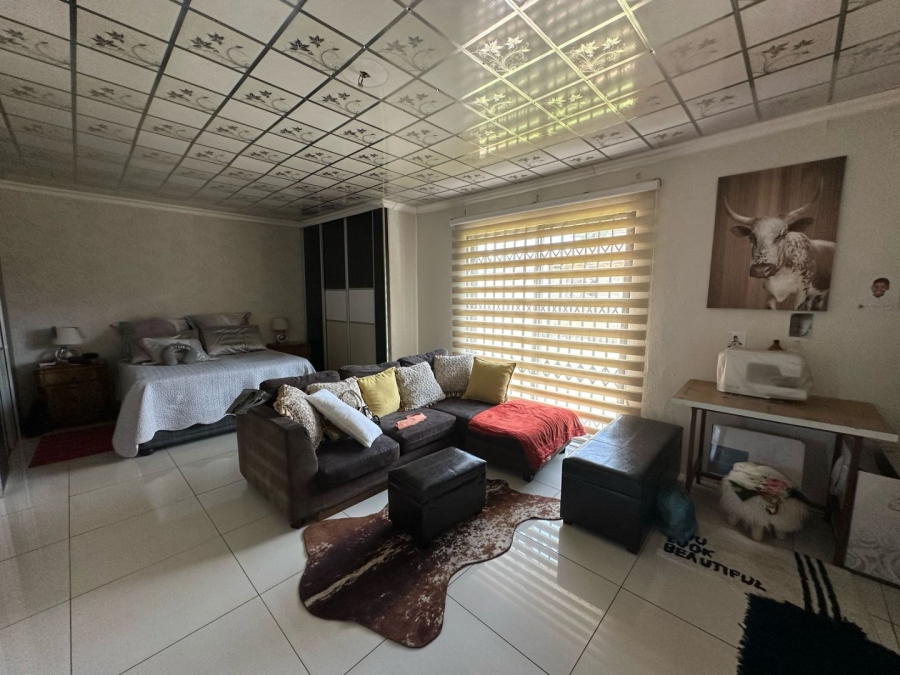 4 Bedroom Property for Sale in Waldrift Gauteng