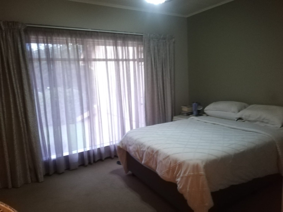 3 Bedroom Property for Sale in Three Rivers Proper Gauteng