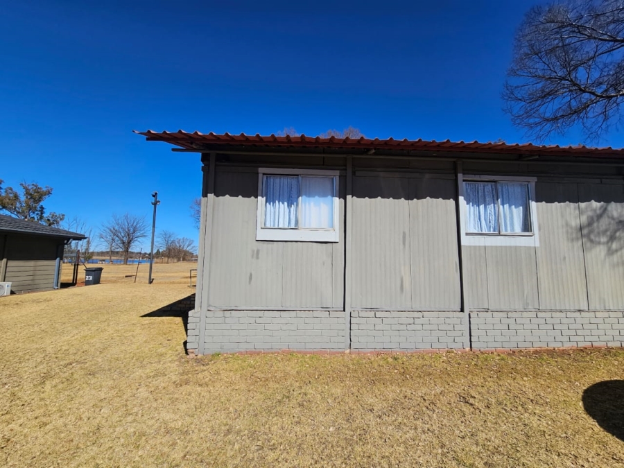 4 Bedroom Property for Sale in Lochvaal Gauteng