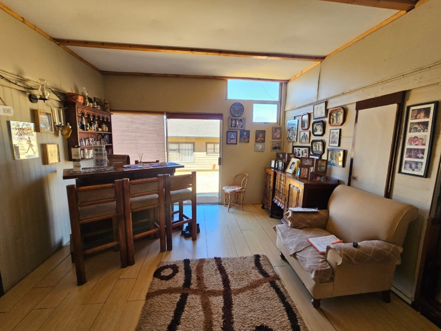 4 Bedroom Property for Sale in Lochvaal Gauteng