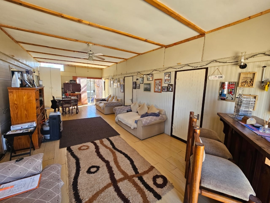 4 Bedroom Property for Sale in Lochvaal Gauteng