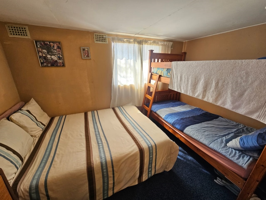 4 Bedroom Property for Sale in Lochvaal Gauteng