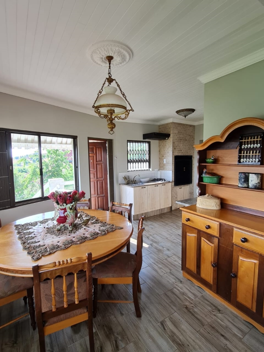 6 Bedroom Property for Sale in Vaaloewer Gauteng