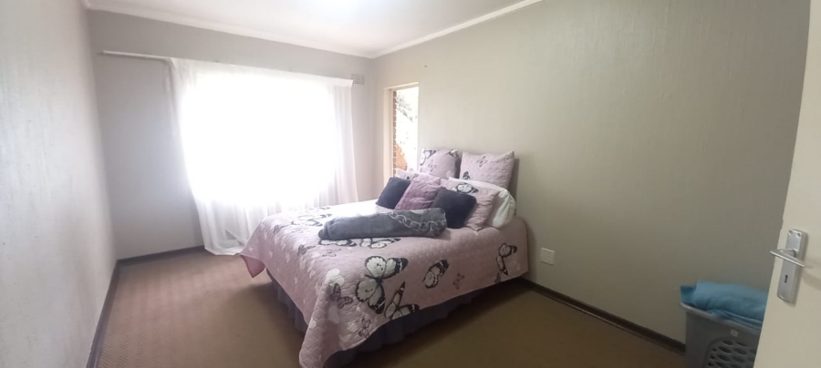 2 Bedroom Property for Sale in Three Rivers Proper Gauteng