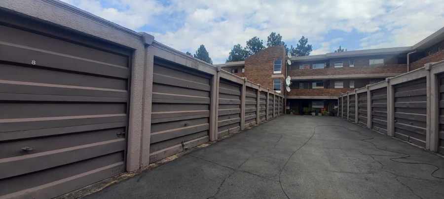 2 Bedroom Property for Sale in Three Rivers Proper Gauteng