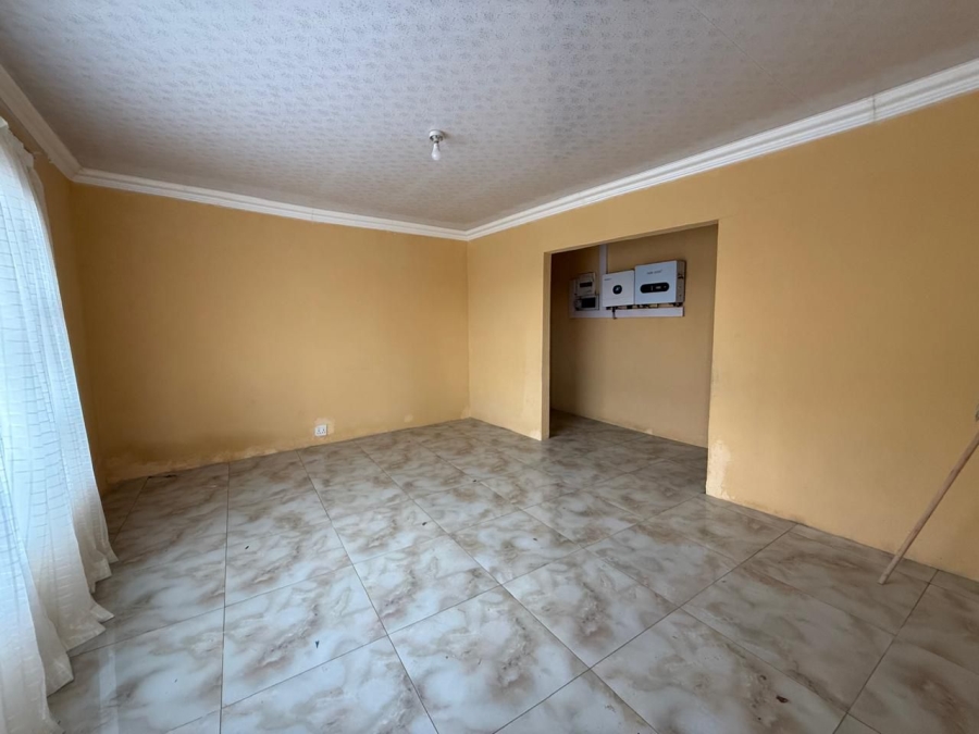 5 Bedroom Property for Sale in Waldrift Gauteng