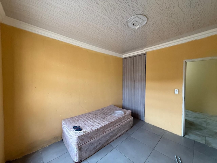 5 Bedroom Property for Sale in Waldrift Gauteng