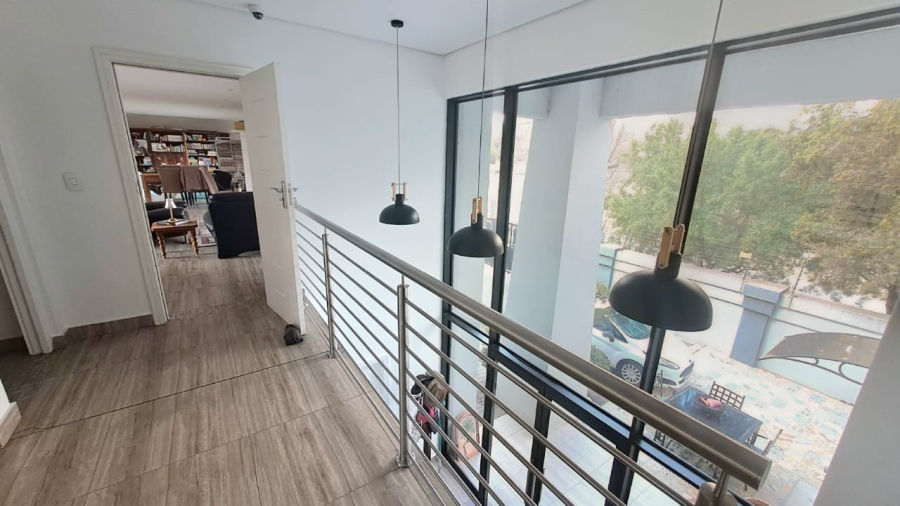 3 Bedroom Property for Sale in Three Rivers Proper Gauteng