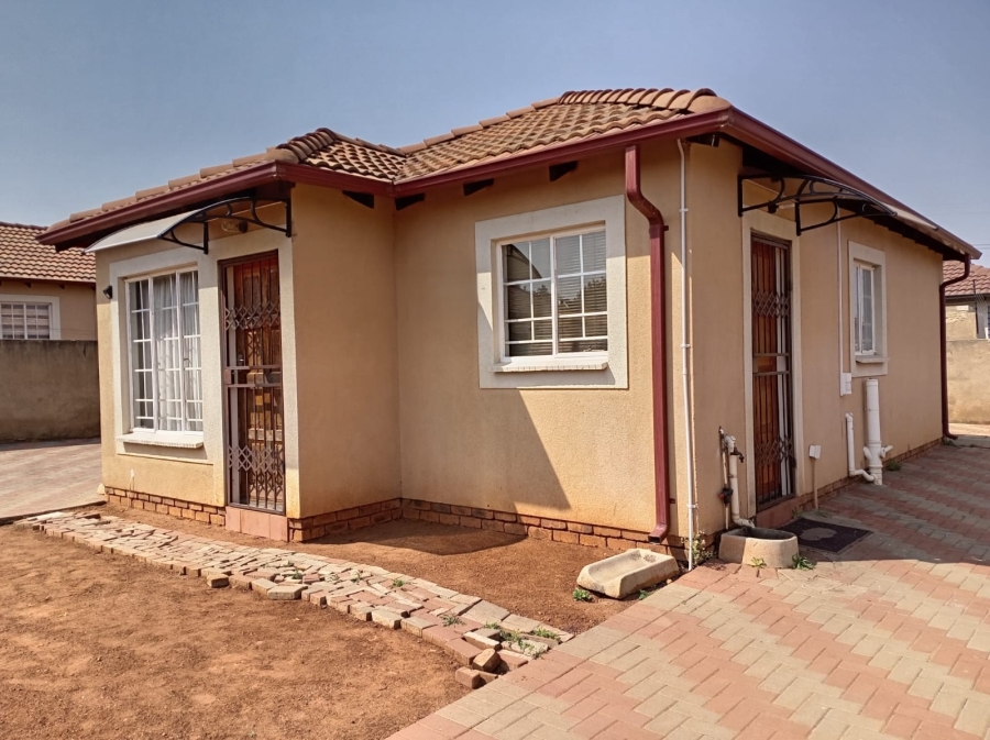 3 Bedroom Property for Sale in Elandspoort Gauteng