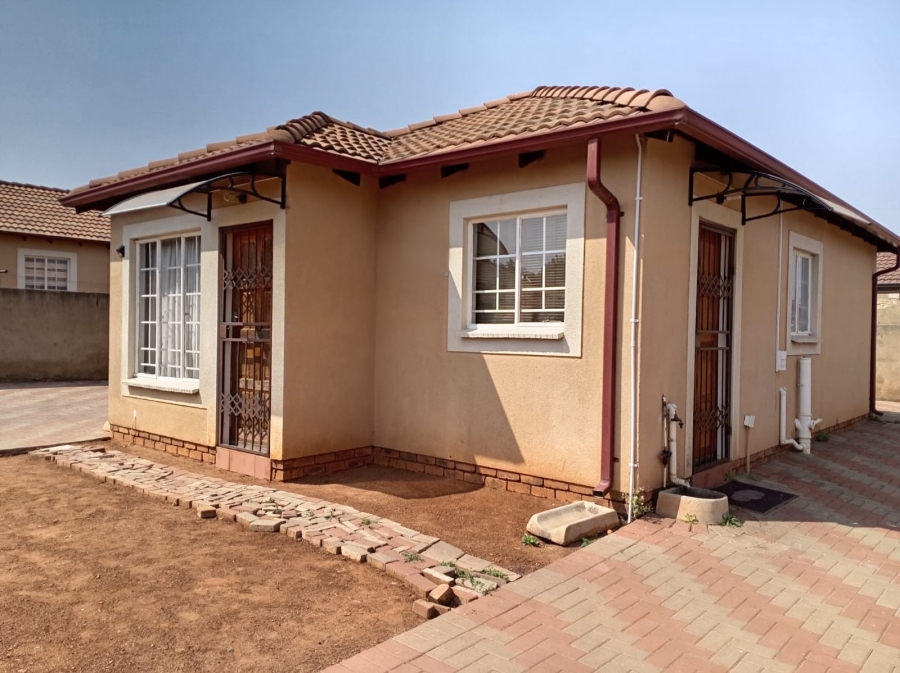 3 Bedroom Property for Sale in Elandspoort Gauteng