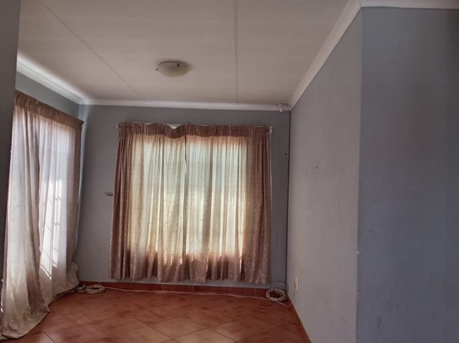 3 Bedroom Property for Sale in Elandspoort Gauteng