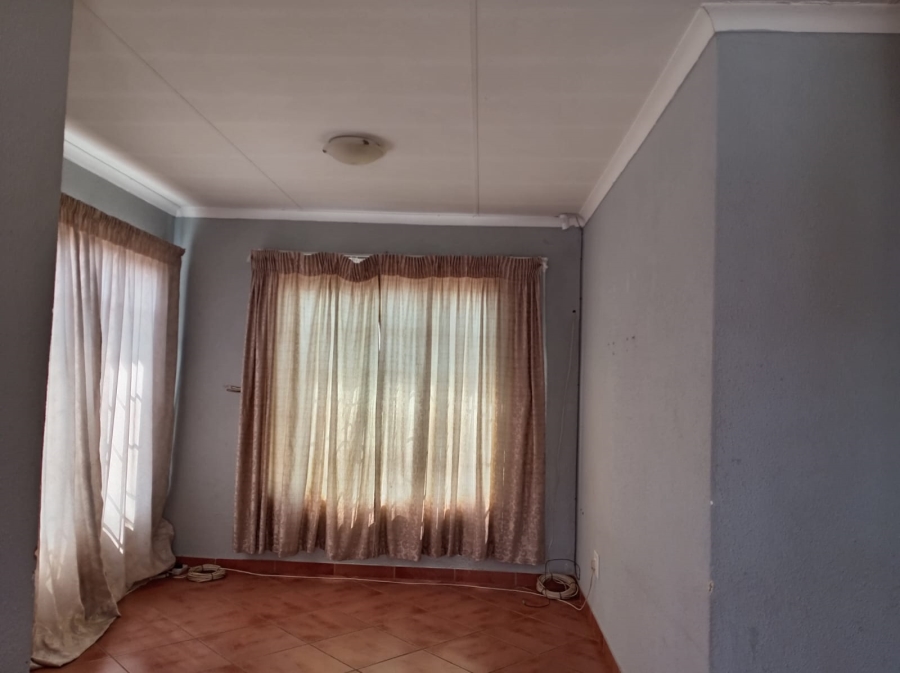 3 Bedroom Property for Sale in Elandspoort Gauteng