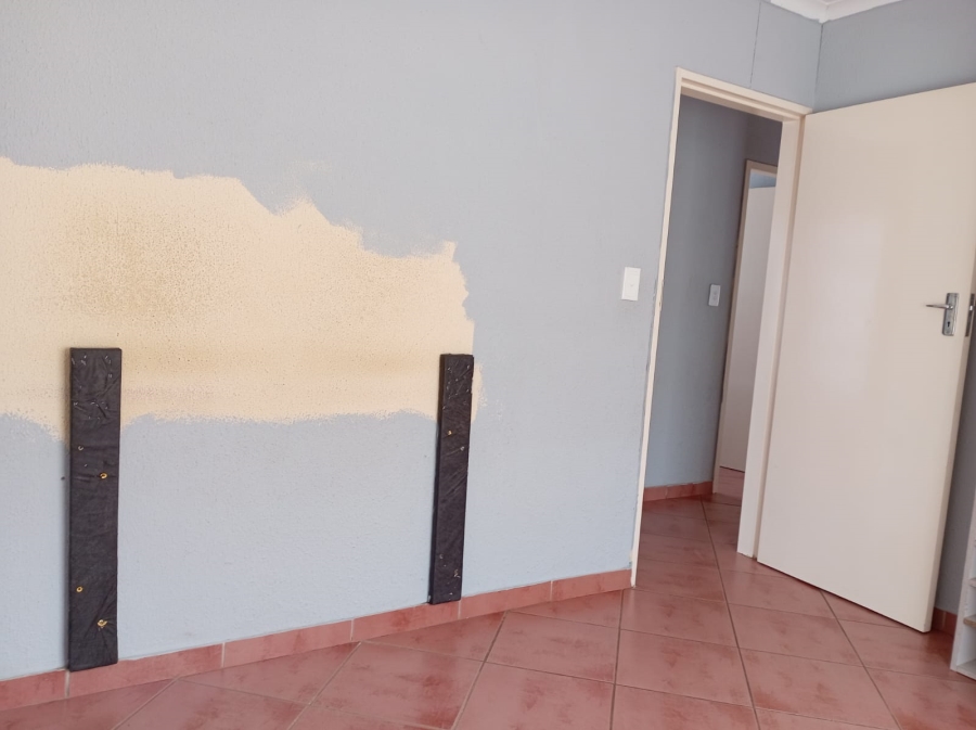 3 Bedroom Property for Sale in Elandspoort Gauteng